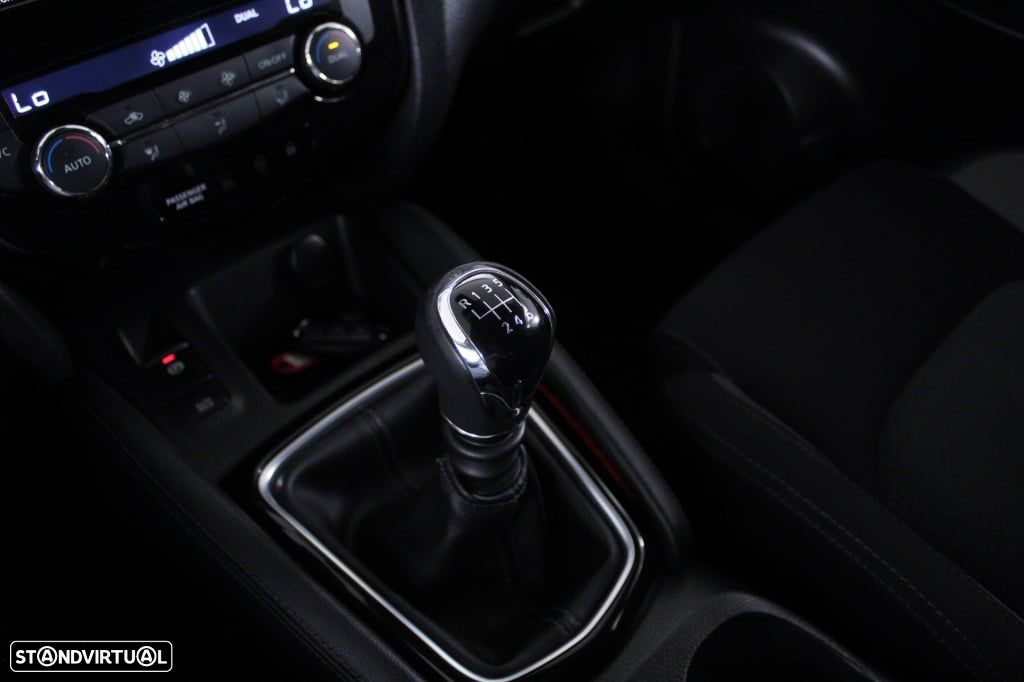 Nissan Qashqai 1.5 dCi N-Connecta - 30