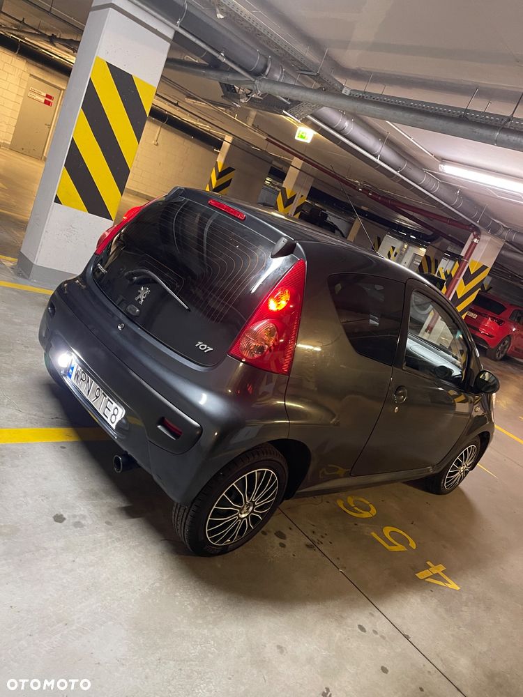 Peugeot 107 1.0 Active - 22