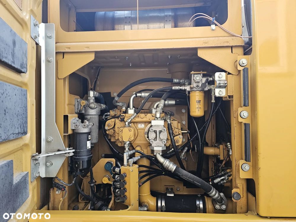 Caterpillar 323EL - 15