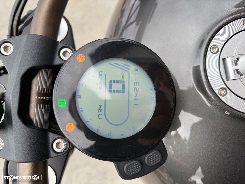 Keeway V302 C V-cruise 300 - 8