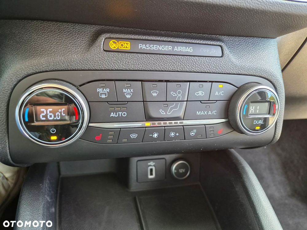 Ford Focus 1.0 EcoBoost Start-Stopp-System TITANIUM STYLE - 12
