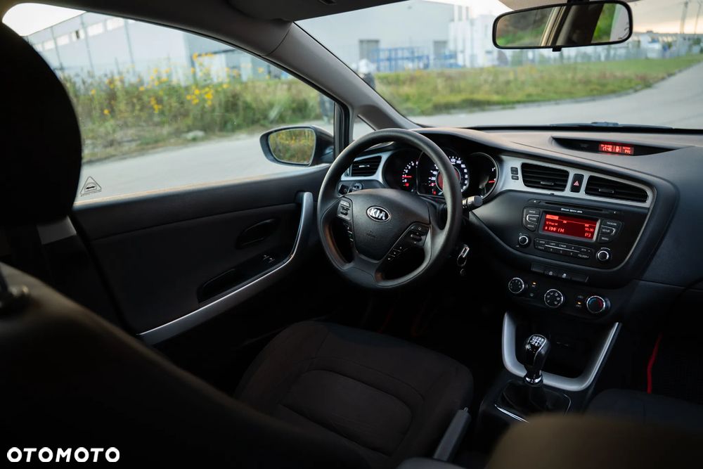 Kia Ceed - 6