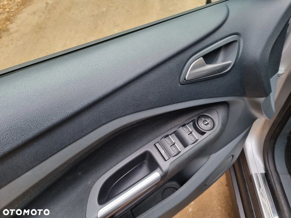 Ford Grand C-MAX - 10