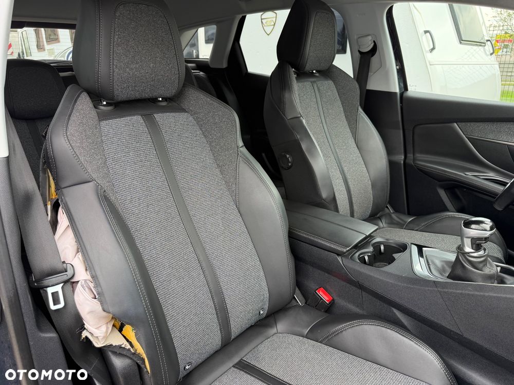Peugeot 3008 - 19