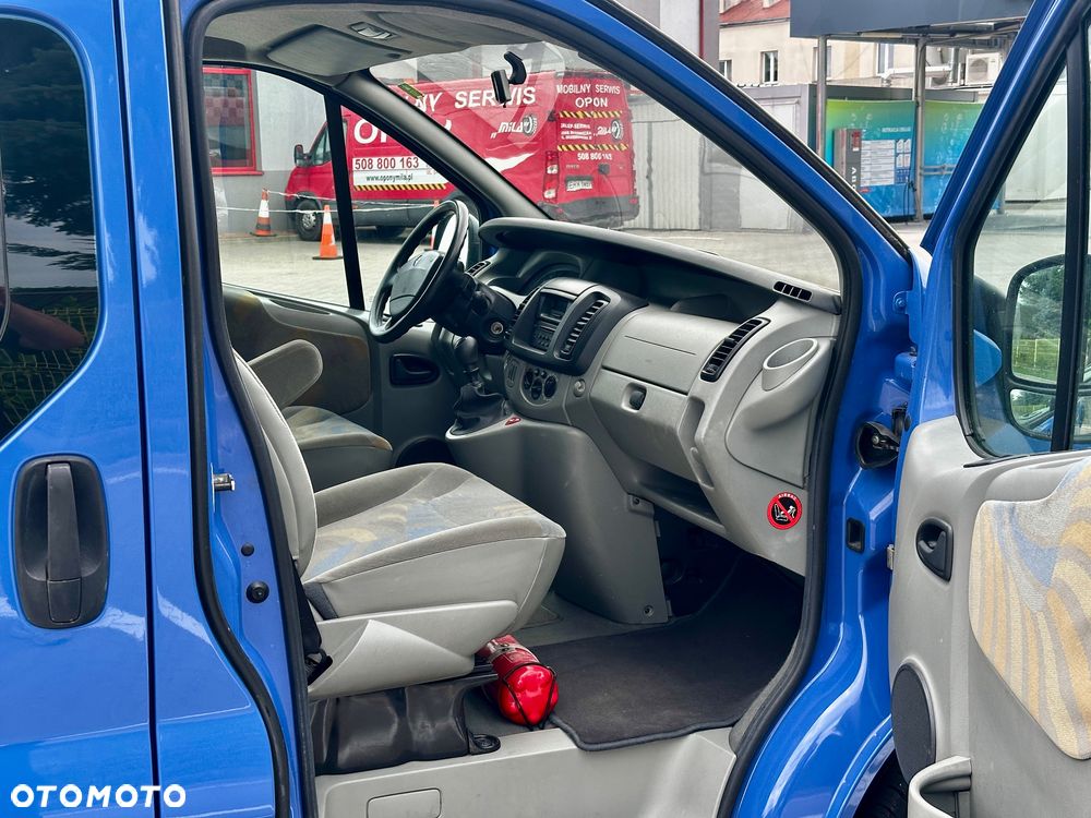 Renault Trafic Passenger - 5