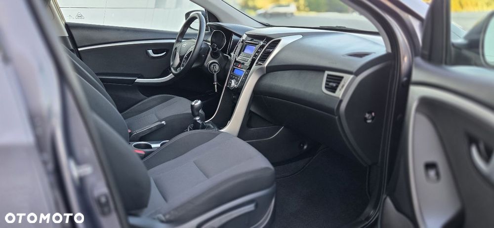 Hyundai i30 blue 1.6 CRDi YES Silver - 19
