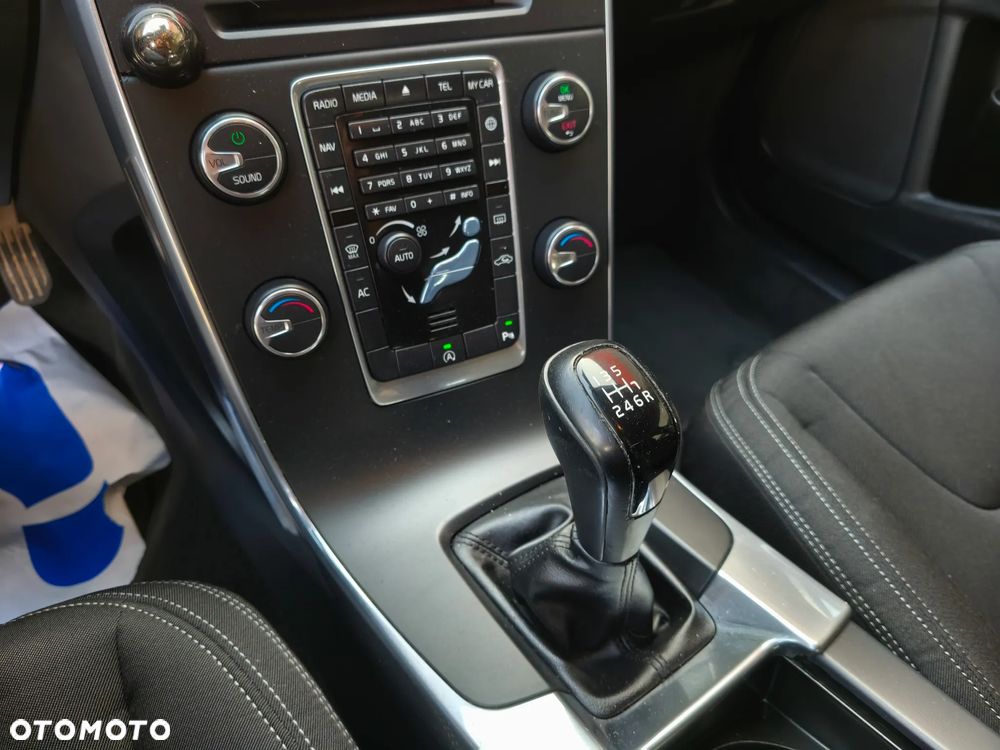 Volvo V60 D2 Drive-E Momentum - 15