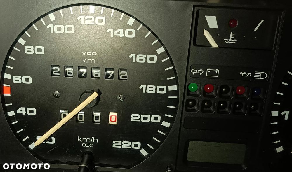 Volkswagen Golf 1.8 GL - 10