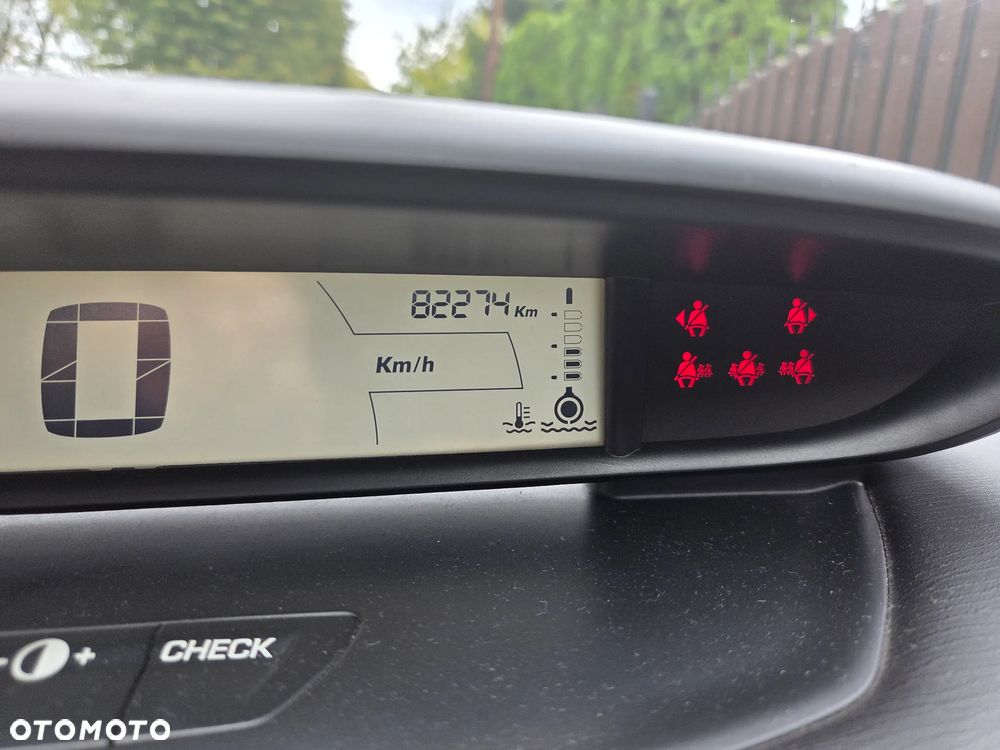 Citroen C4 2005 photo 5