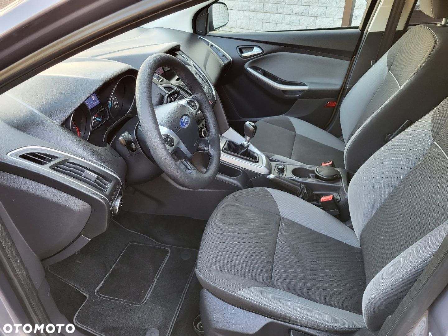 Ford Focus - 23