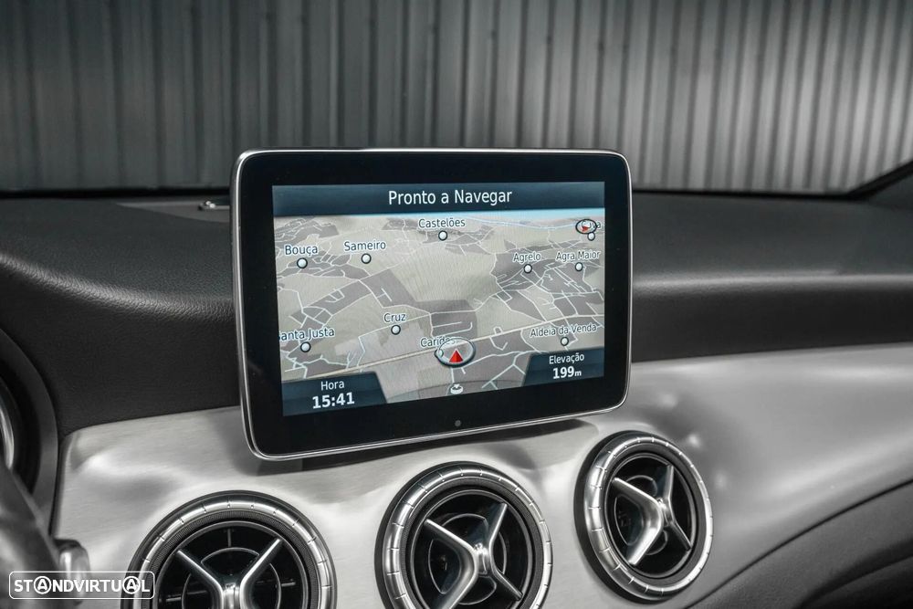 Mercedes-Benz CLA 220 d Shooting Brake AMG Line Aut. - 14
