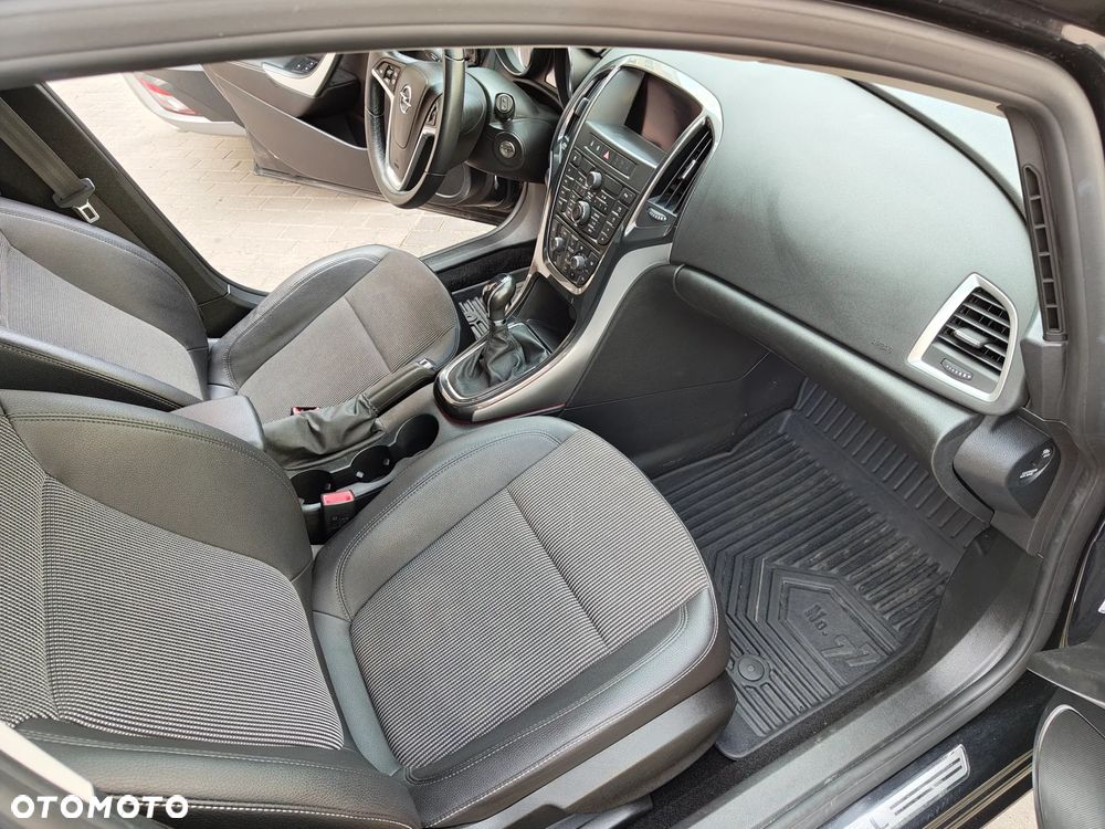 Opel Astra 1.4 Turbo Cosmo - 13