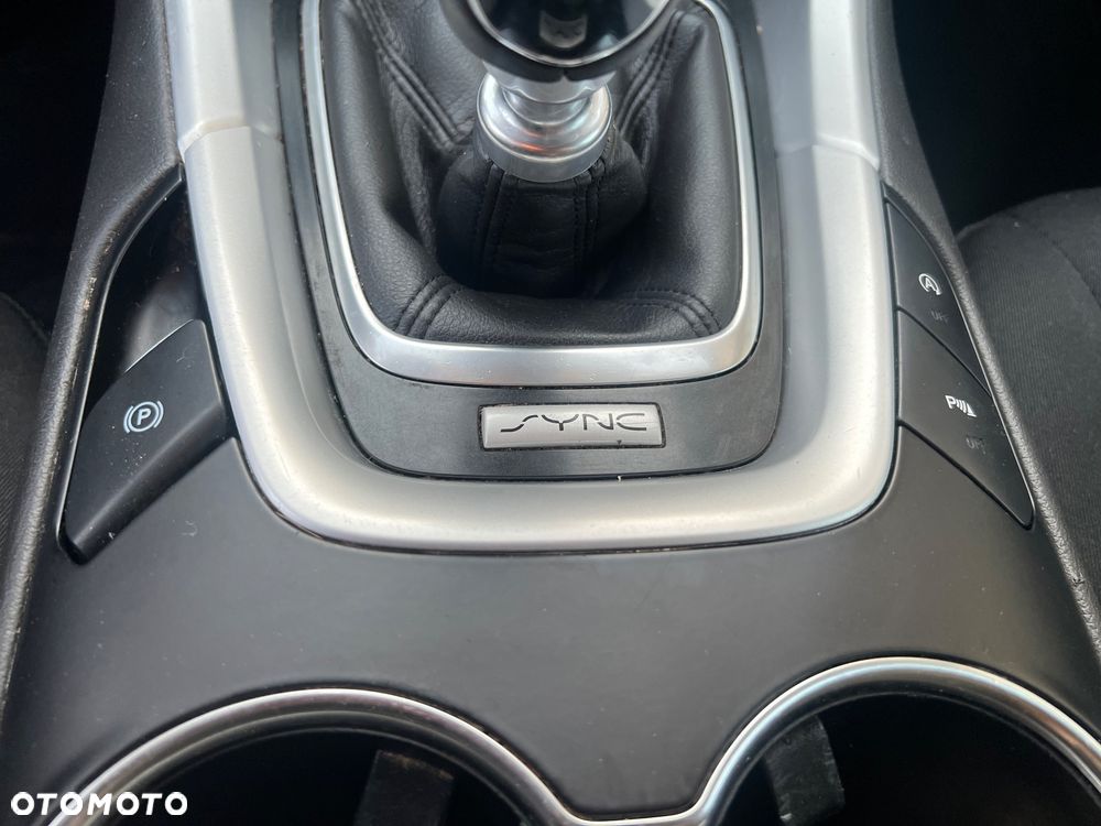 Ford Mondeo 2.0 TDCi ECOnetic Start-Stopp Trend - 26