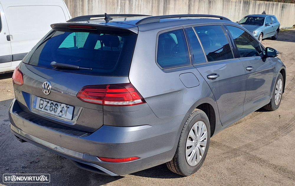 VW Golf Variant - 3