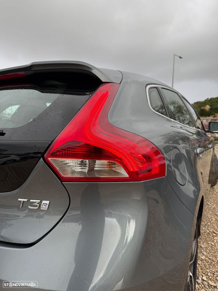 Volvo V40 1.5 T3 Sport Edition R Geartronic - 29