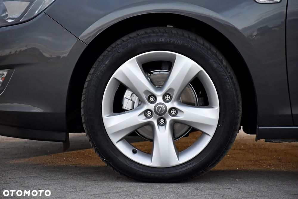 Opel Astra 1.4 Turbo Cosmo - 10