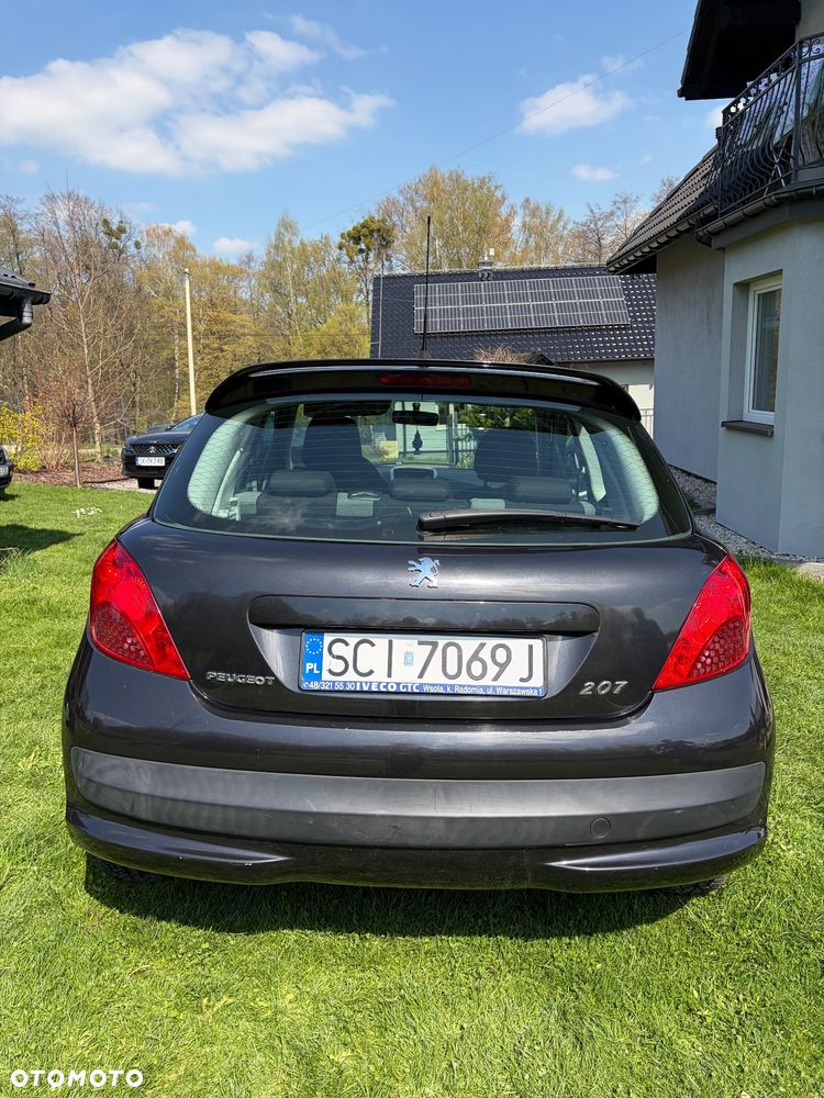Peugeot 207 - 3
