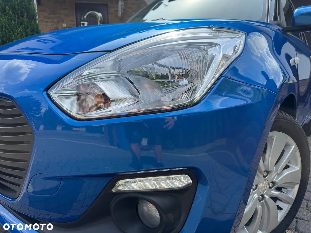 Suzuki Swift 1.2 SHVS Premium Plus - 11