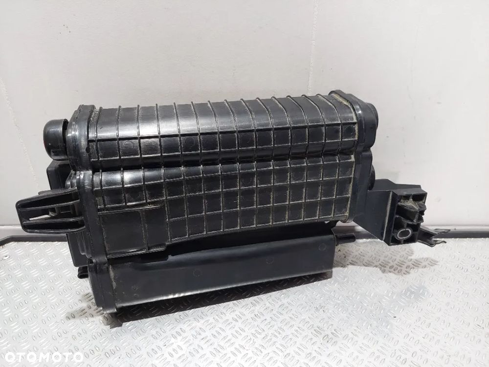 FILTR WĘGLOWY SKODA SUPER B III NR 3Q0201801C - 3