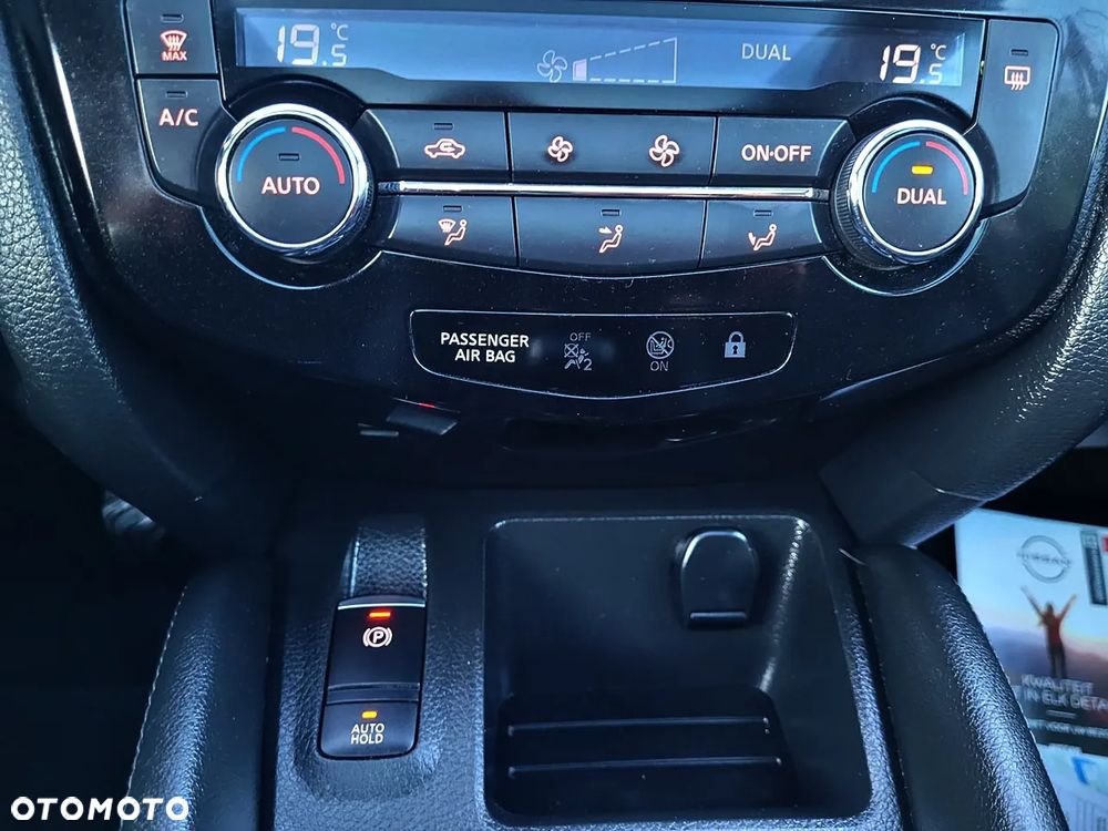 Nissan Qashqai 1.3 DIG-T SHIRO - 21