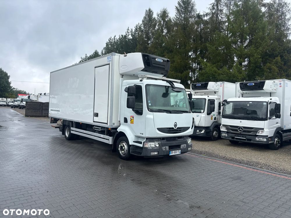 Renault Midlum