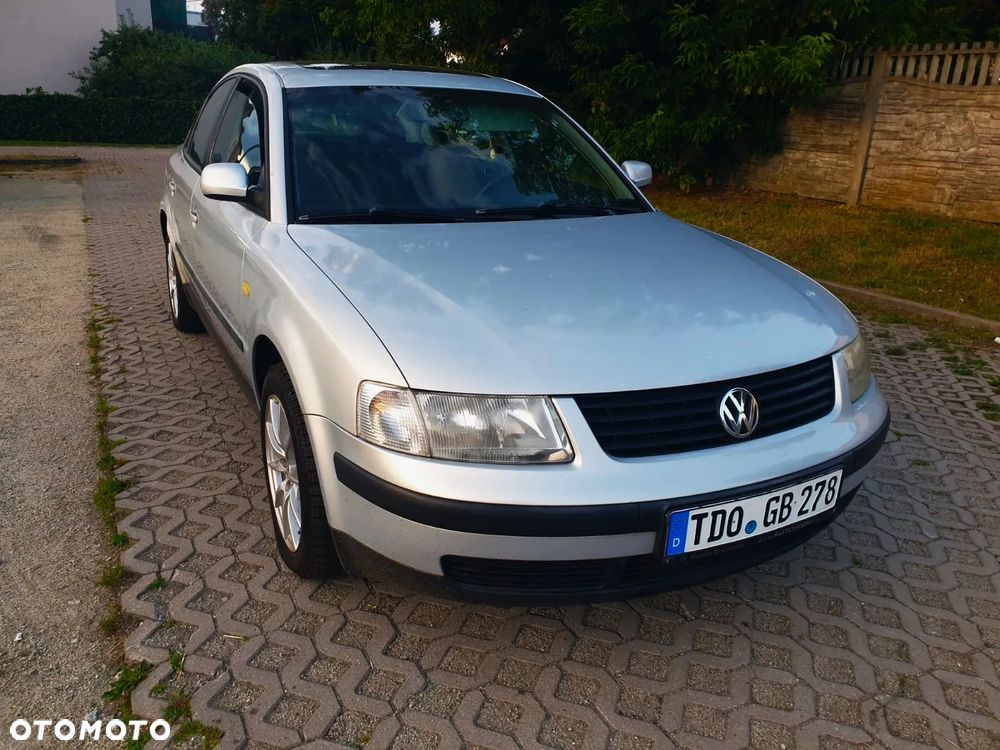 Volkswagen Passat 1.6 Highline - 4
