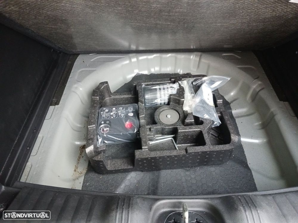 Jeep Compass 1.5 TG e-Hybrid Summit DCT - 38