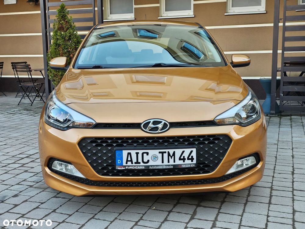 Hyundai i20 1.2 YES Gold - 3