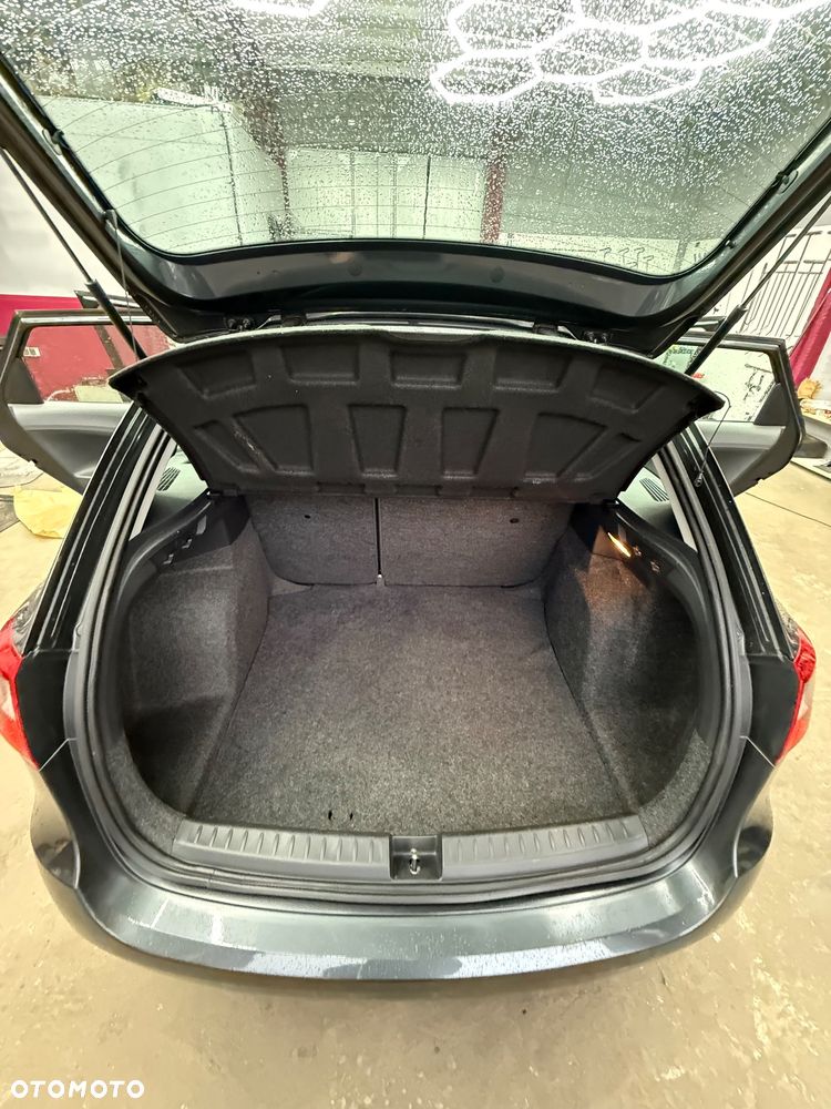 Seat Ibiza 1.4 16V Style - 24