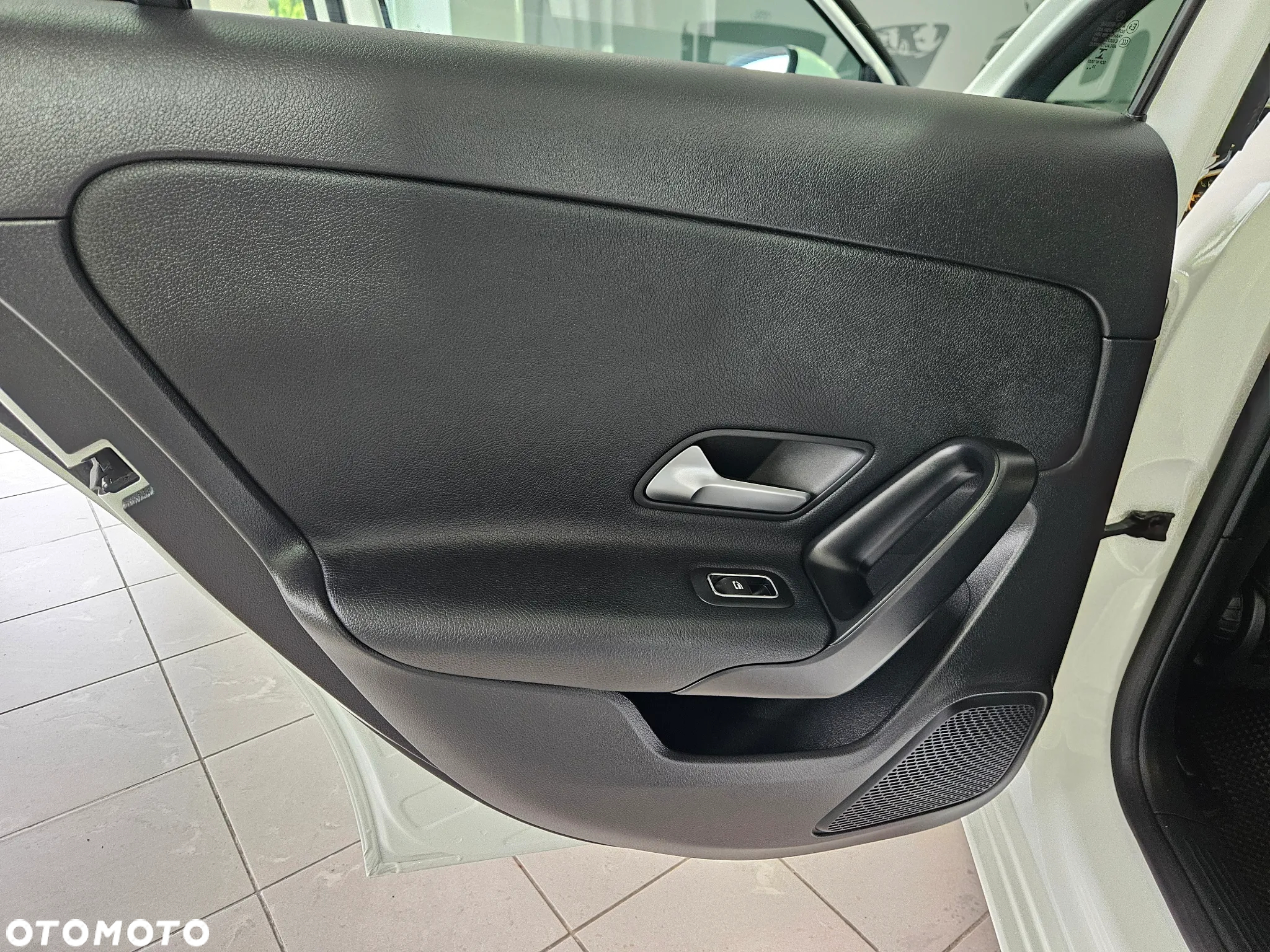 Mercedes-Benz Klasa A 180 d AMG Line 8G-DCT - 25