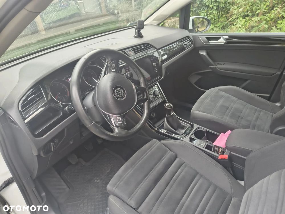 Volkswagen Touran 1.4 TSI BMT Highline - 4