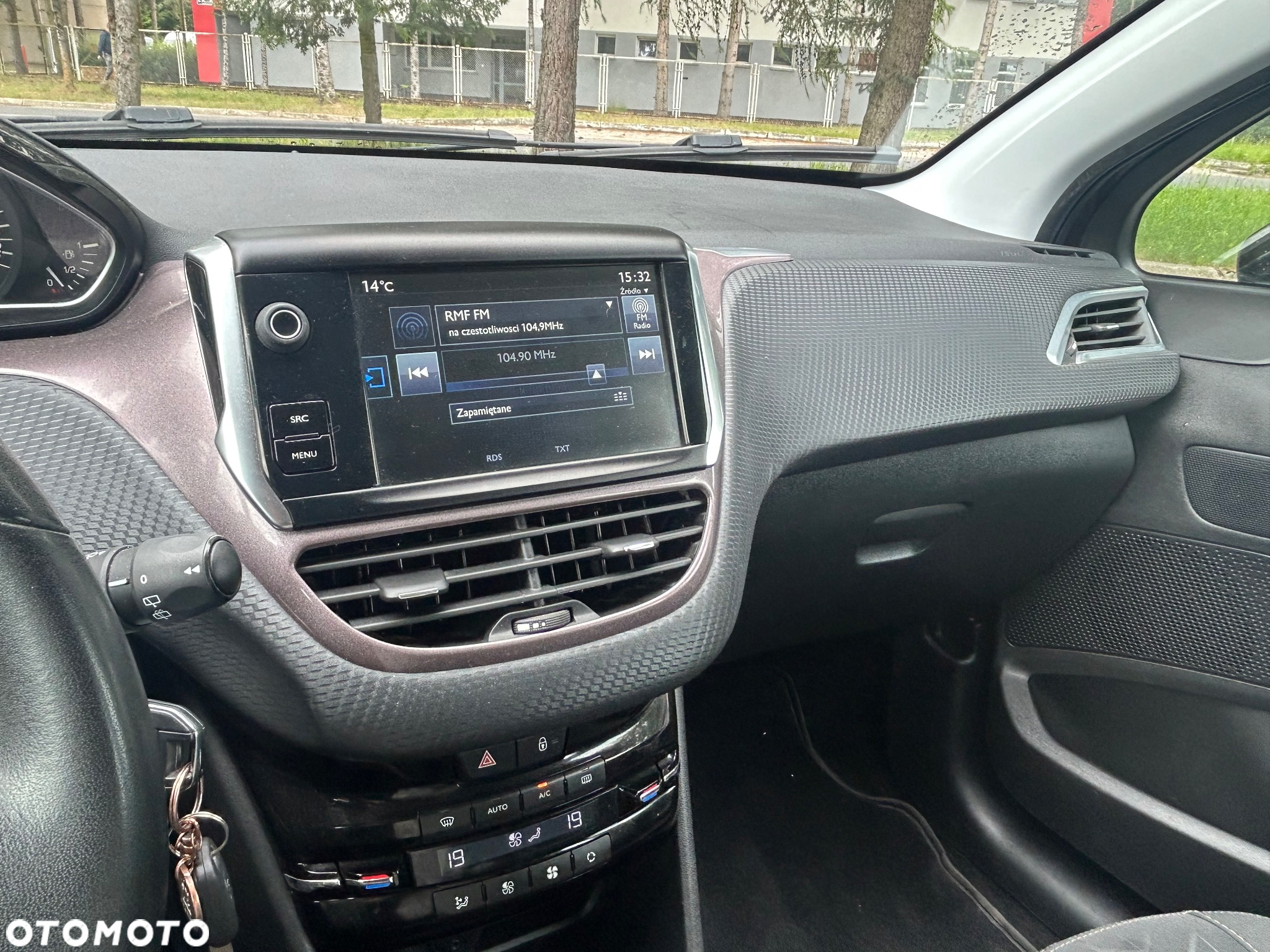 Peugeot 2008 1.6 VTi Allure - 23