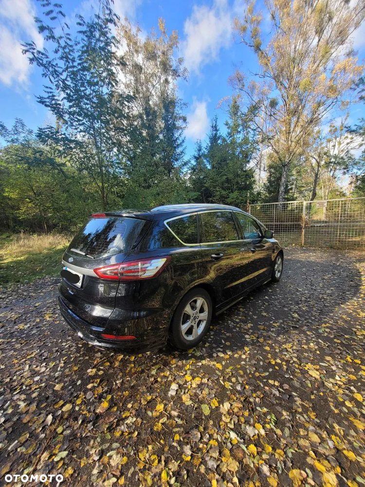 Ford S-Max - 16