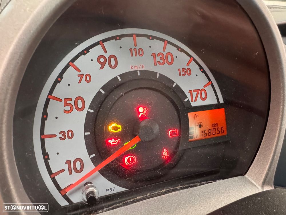 Toyota Aygo Standard - 25