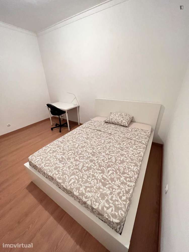 Quarto - localizado em Lumiar Lisbon - Grande imagem: 3/11
