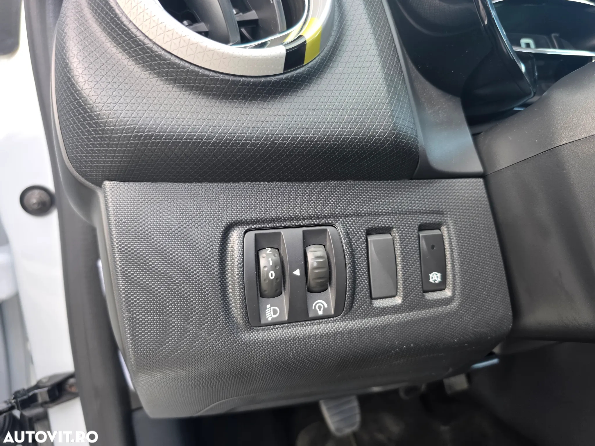 Renault Clio dCi 90 Dynamique - 19