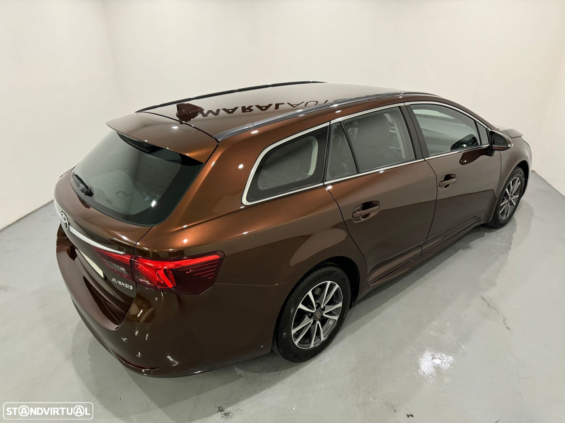 Toyota Avensis Touring Sports 1.6 D-4D Exclusive - 28