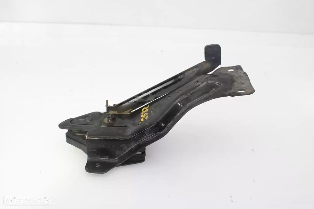 FECHADURA CAPÔ KIA SORENTO I 2006 - - 4