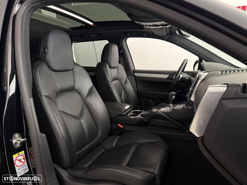 Porsche Cayenne 3.0 V6 - 8