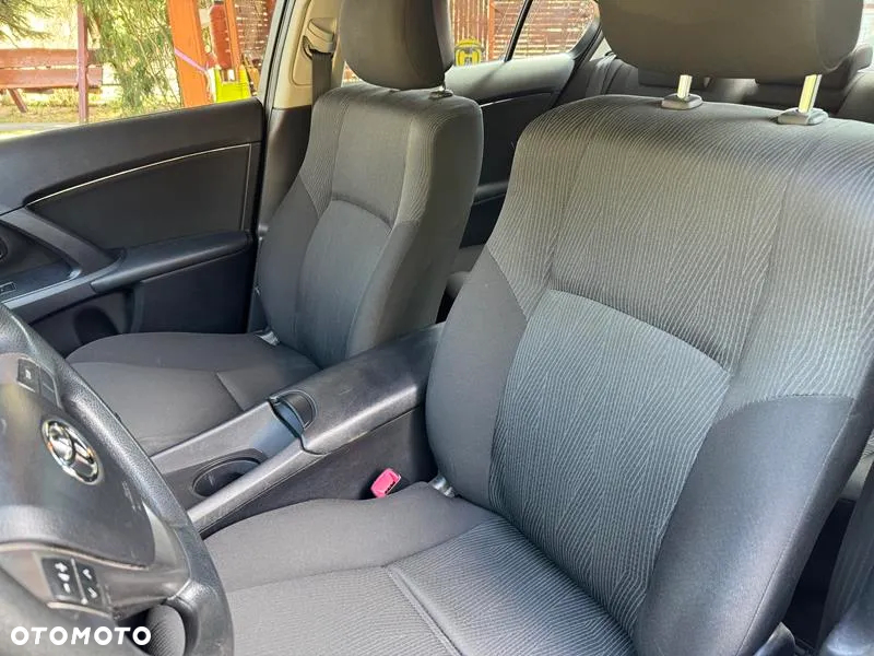 Toyota Avensis 1.8 Luna - 14