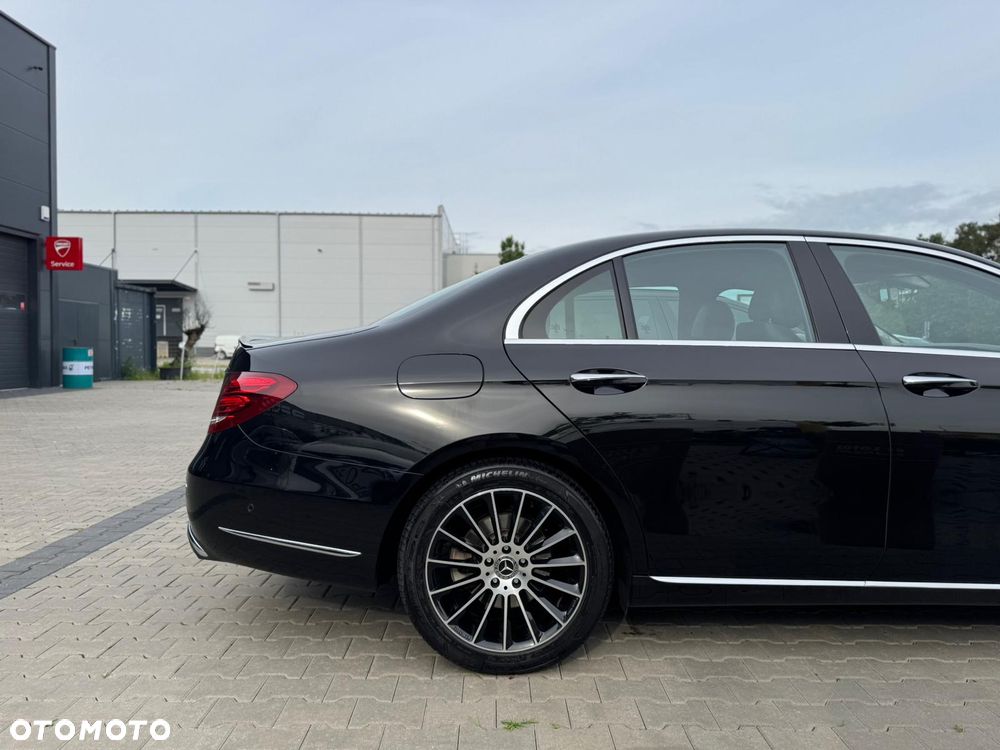 Mercedes-Benz Klasa E 200 9G-TRONIC Avantgarde - 12