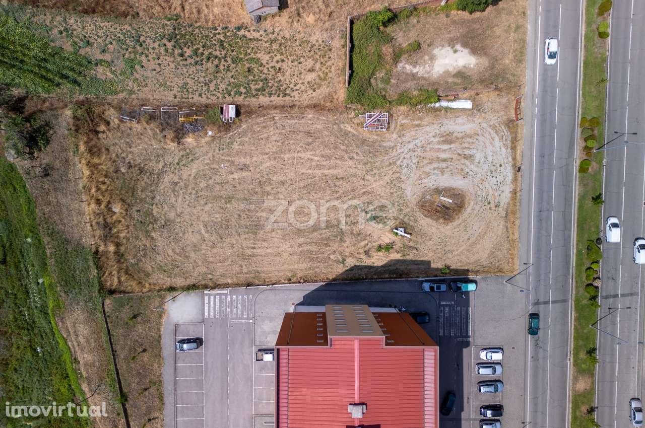 Terreno para construção de prédio - Av. do Sabor - Bragança - Grande imagem: 2/16
