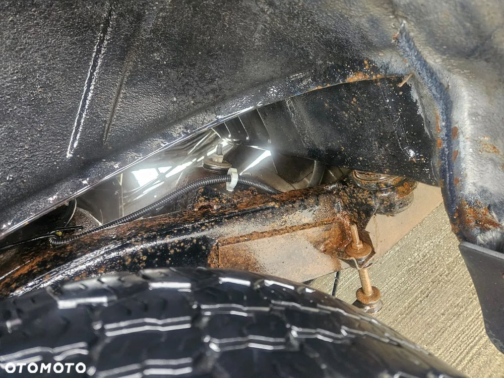 Mitsubishi Pajero - 14