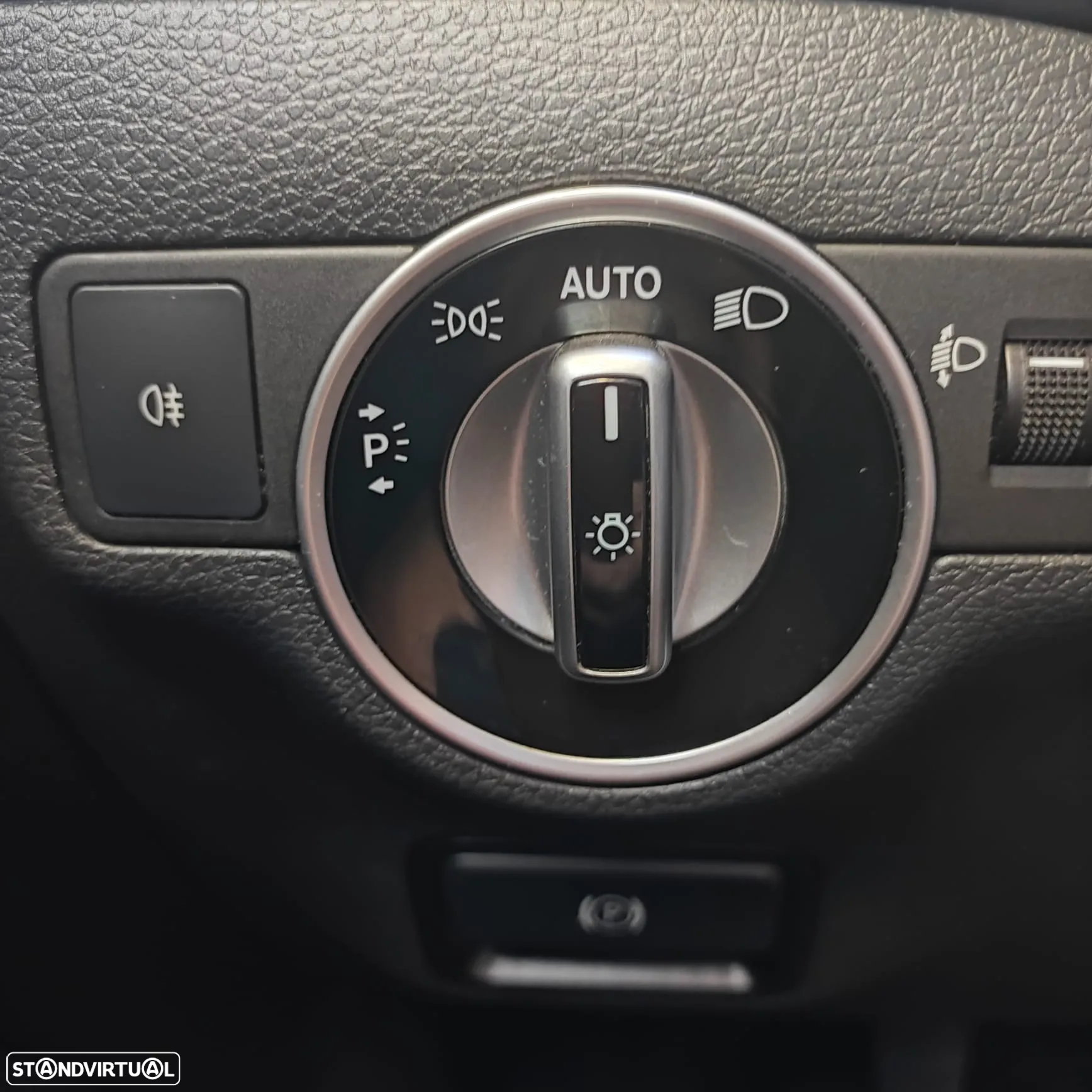 Mercedes-Benz A 160 d Urban - 12