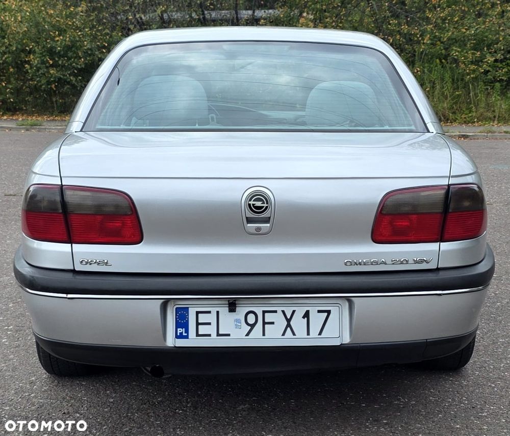 Opel Omega - 8