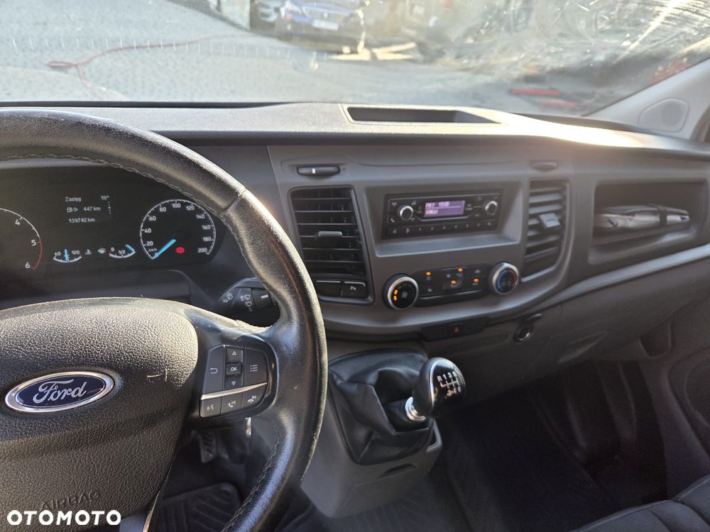 Ford Transit Custom 310 L2H1 Limited - 11