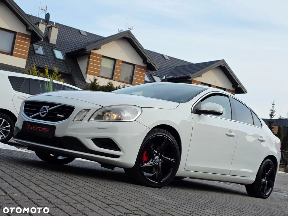Volvo S60 D4 R-Design - 31