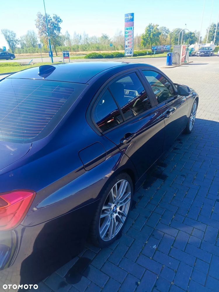 BMW Seria 3 320d DPF - 9