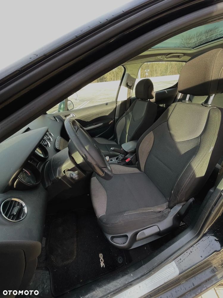 Peugeot 308 - 10