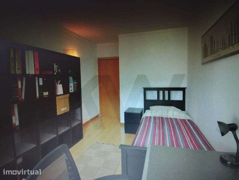 Apartamento T2 com parqueamento na Alta de Lisboa - Grande imagem: 5/8